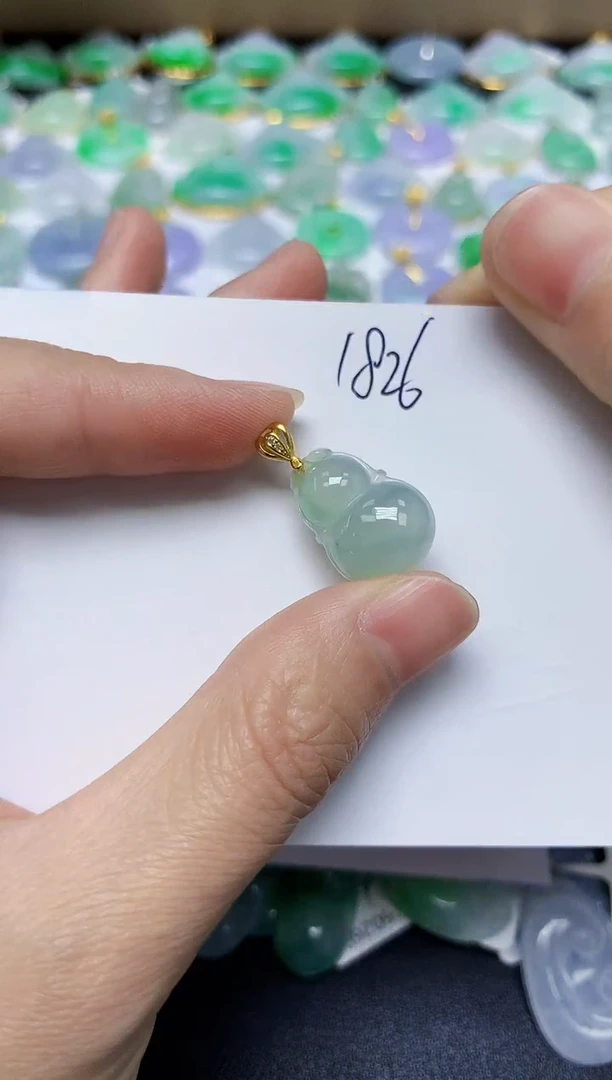 翡翠未镶嵌颈饰 天然缅甸翡翠A货