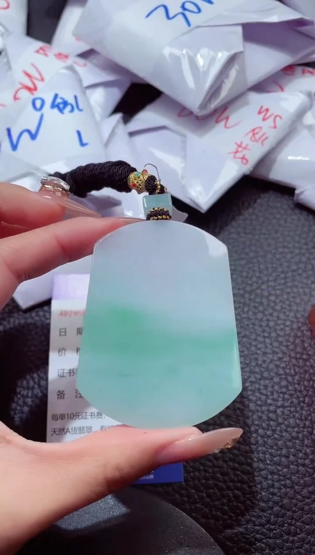 颈饰未镶嵌翡翠401