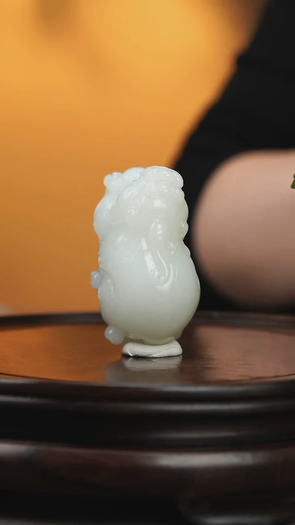 未镶嵌和田玉把件蓝***河
