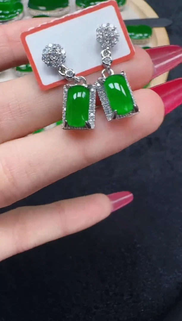未镶嵌定制翡翠翡翠耳环101