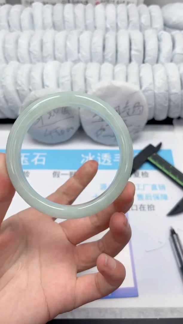 【闪购商品】石英质玉手镯未镶嵌248-64.4