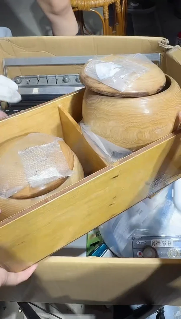 8新玄*   208中古商品，瑕疵品，不保好坏。