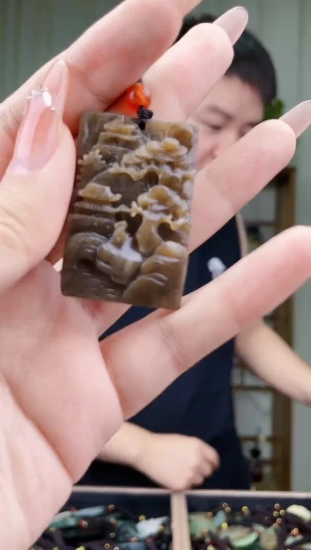 和田玉未镶嵌挂件拍一发一，多样性发货！
