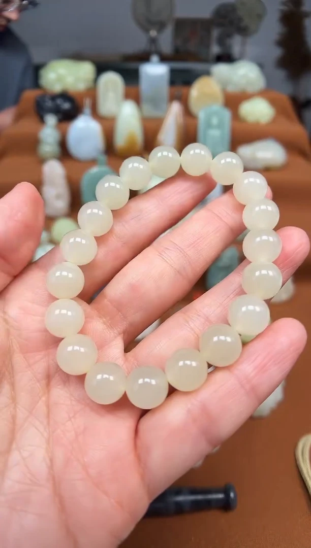 颈饰未镶嵌和田玉串