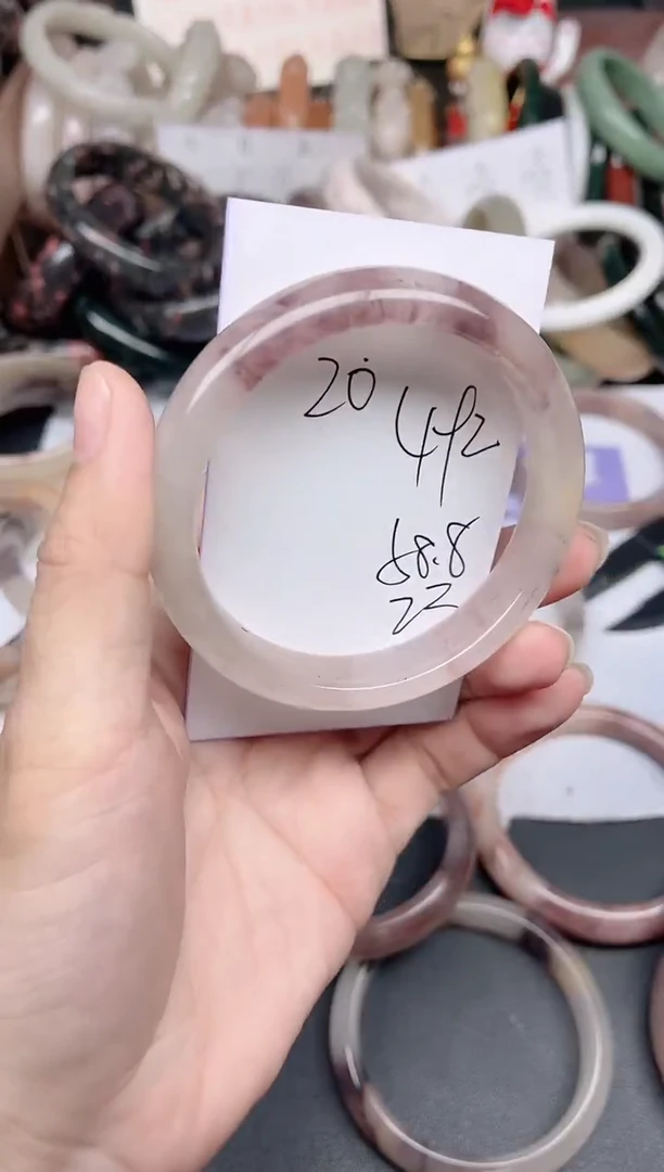 未镶嵌手镯石英质玉492