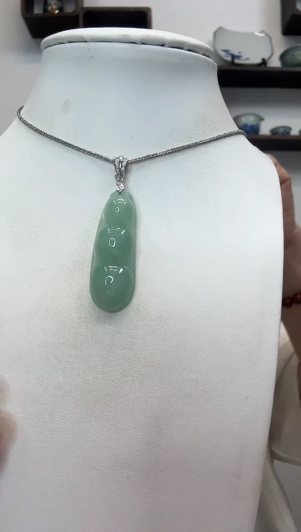 吊坠(赠链)银S925镶嵌翡翠糖*福豆