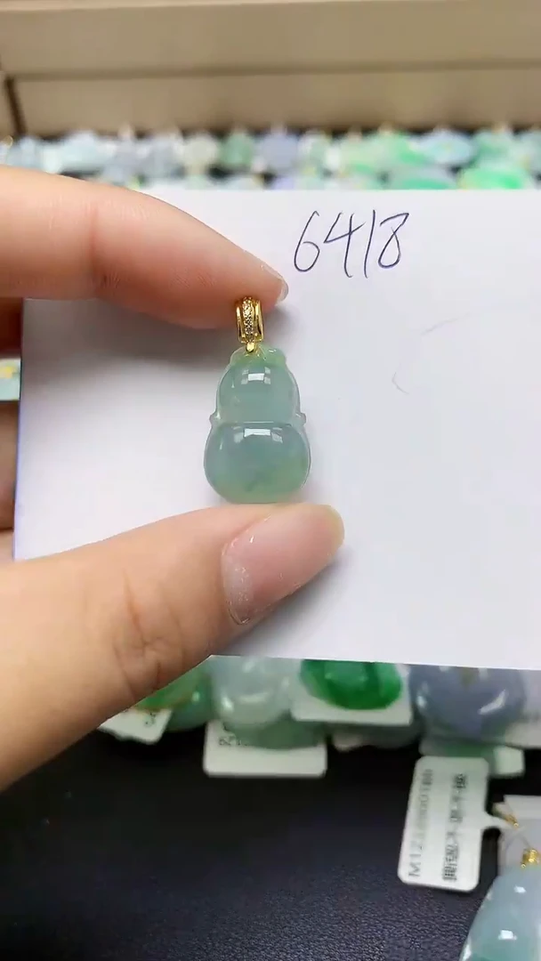翡翠未镶嵌颈饰 天然缅甸翡翠A货