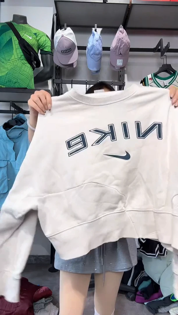 1690   编码 瑕疵款直播间过款为准 尺码 1