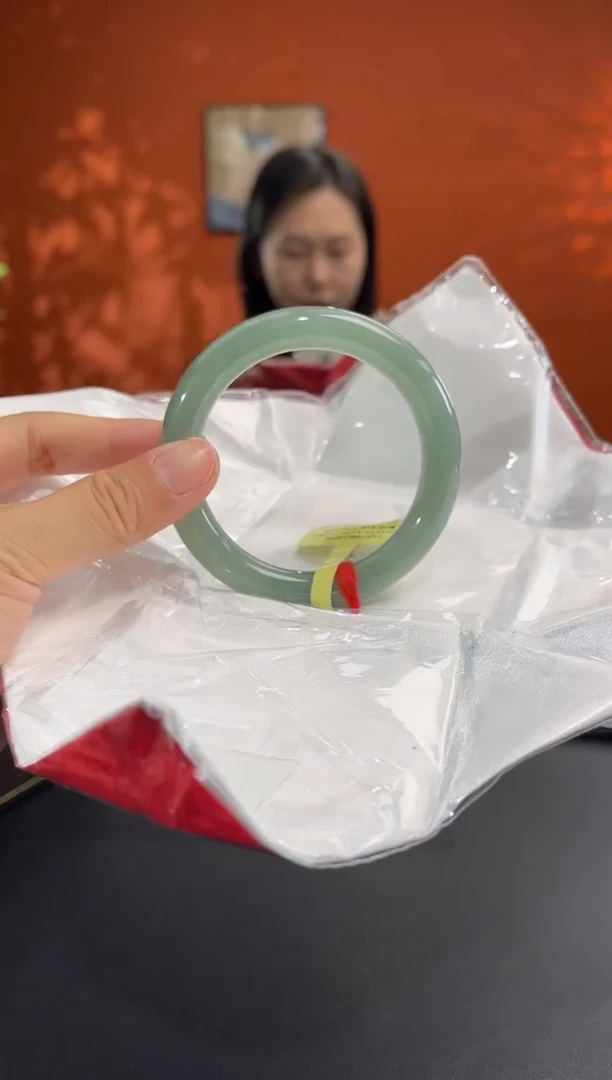 未镶嵌手镯翡翠6