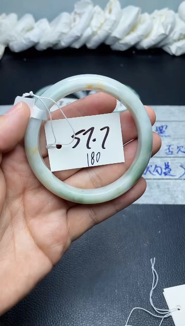 未镶嵌手镯翡翠180