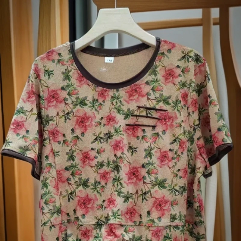 94三条杠碎花短袖上衣