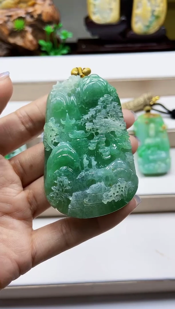 颈饰未镶嵌翡翠翡翠A货