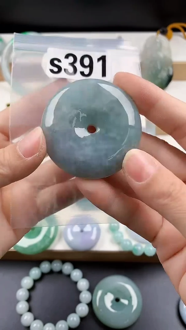 颈饰未镶嵌翡翠天然翡翠吊坠挂件