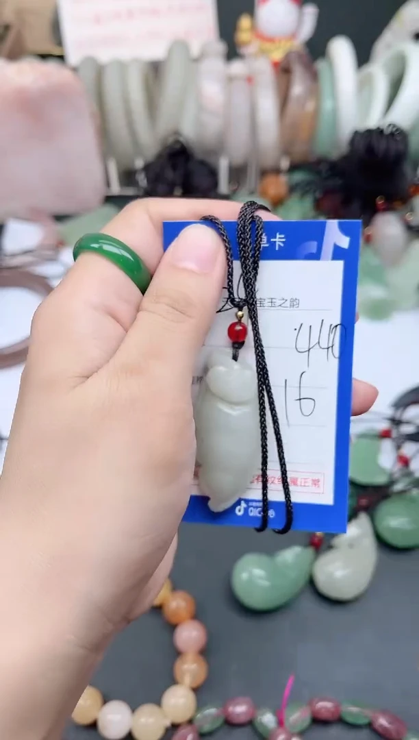 未镶嵌手镯石英质玉440