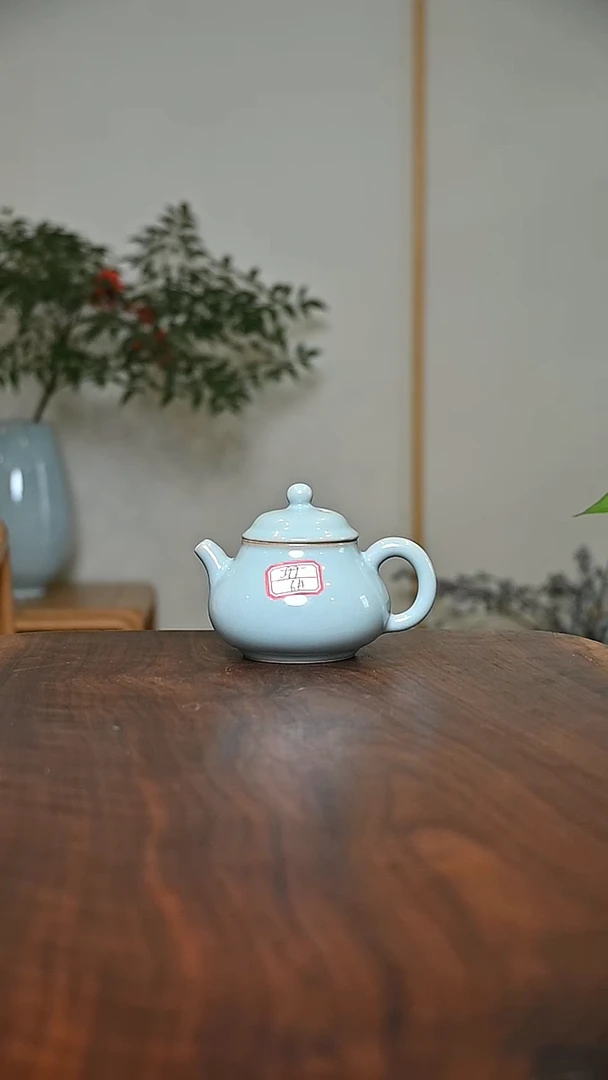 6#容天壶 天青 微瑕 朱家汝窑款