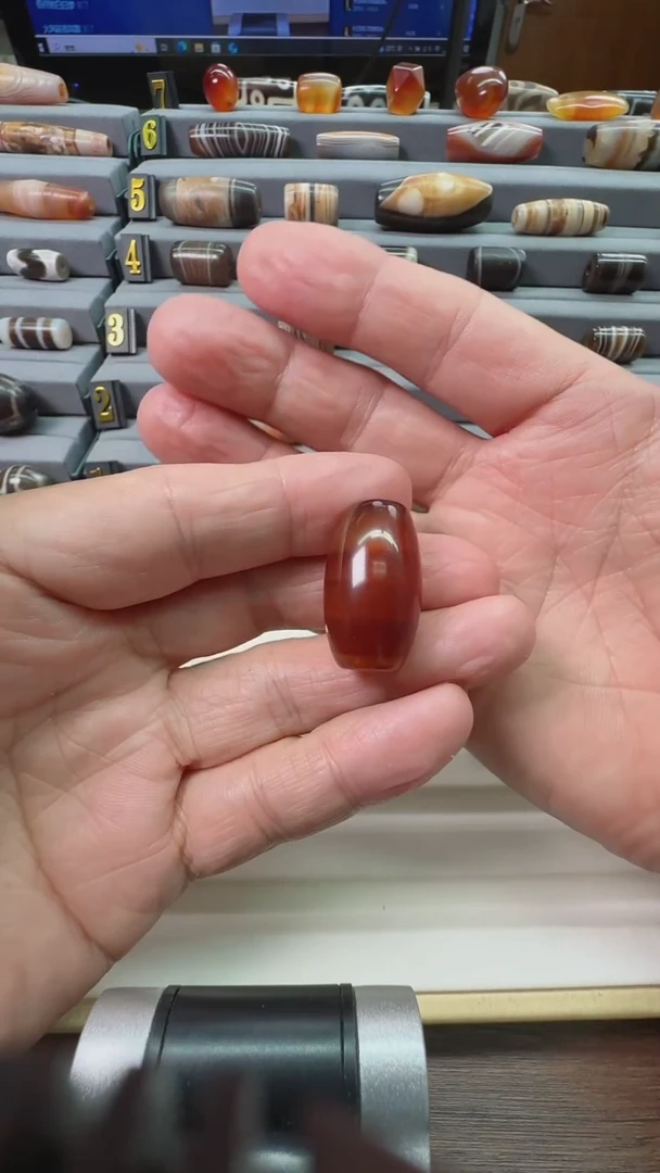 未镶嵌颈饰玛瑙/玉髓苍***?玛瑙29*16