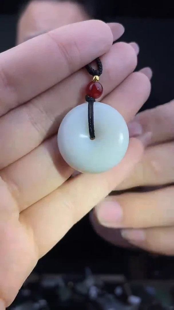 颈饰未镶嵌和田玉1拍一发一，多样性发货！