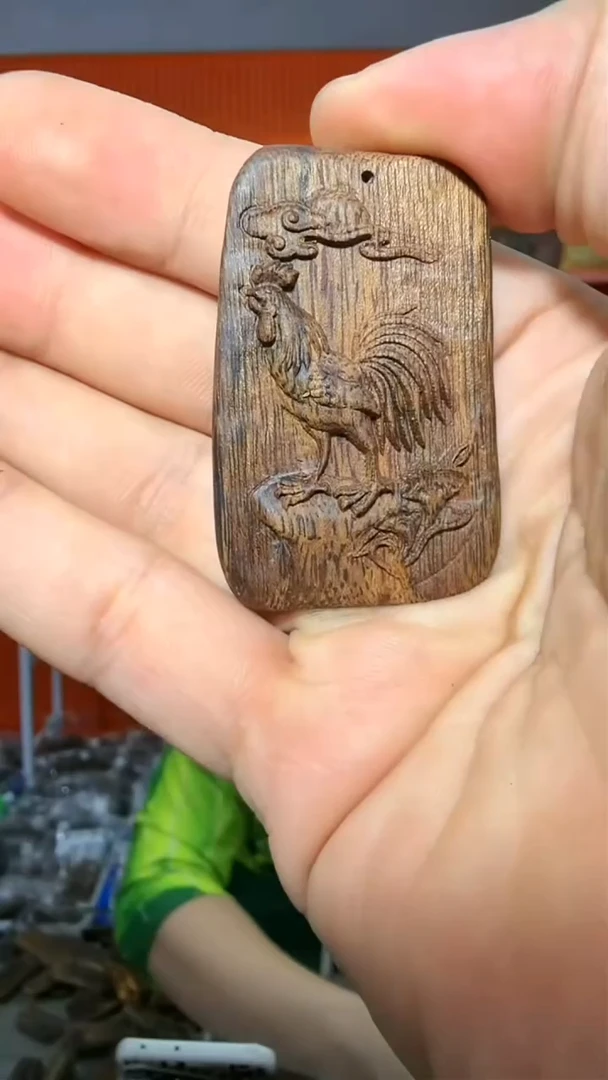 沉香吊坠143号红土生肖鸡多样性发一