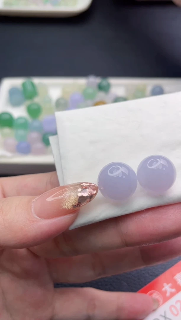 未镶嵌定制翡翠森珠子