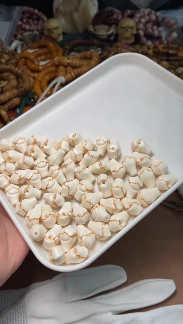 牛骨手串/手链p180 三界纹三通 有棕裂