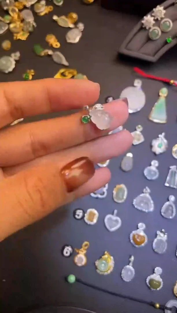 吊坠(不含链)银S925镶嵌翡翠1