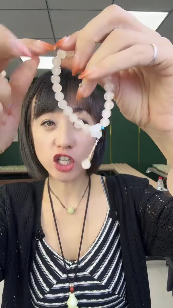 玉藕粉卡8MM手串A55