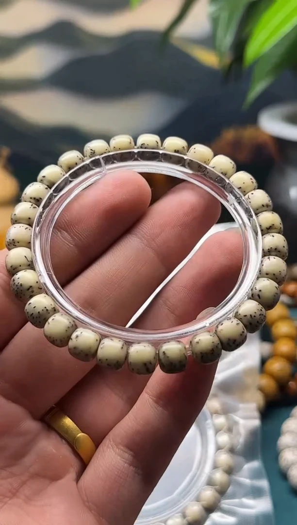 星月菩提手串石玉料原生态 小河豚8*7 小精品百搭