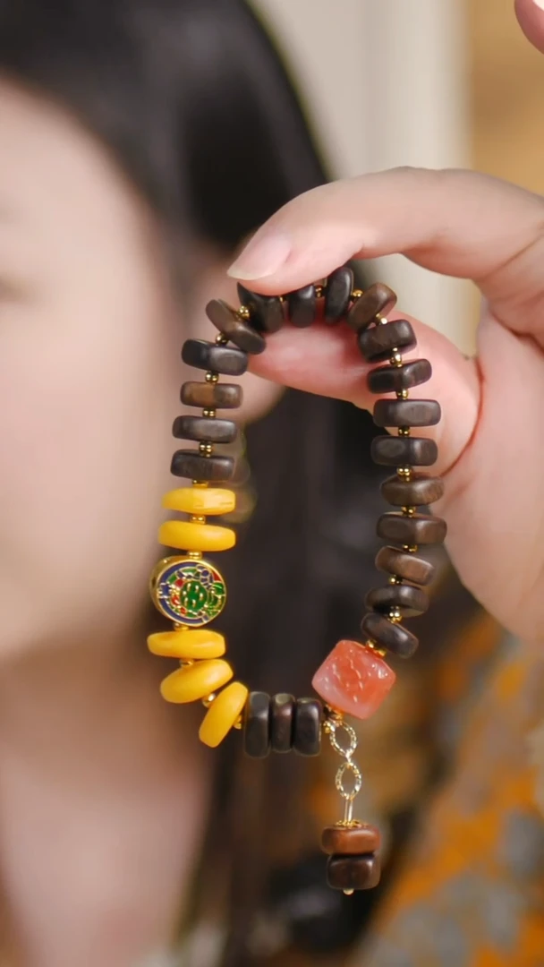 手串蜜蜡未镶嵌（蜜蜡药片珠+达拉干奇楠）