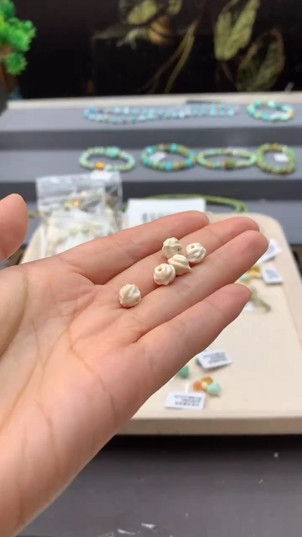 未镶嵌单珠（多样发其一）南红玛瑙酷.S83