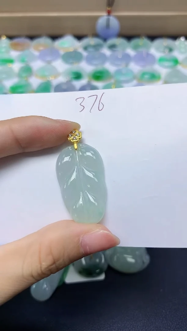 翡翠未镶嵌颈饰  天然缅甸翡翠A货