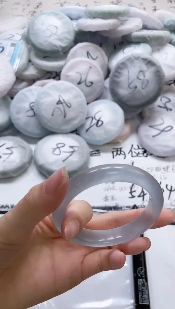 未镶嵌手镯石英质玉192-56
