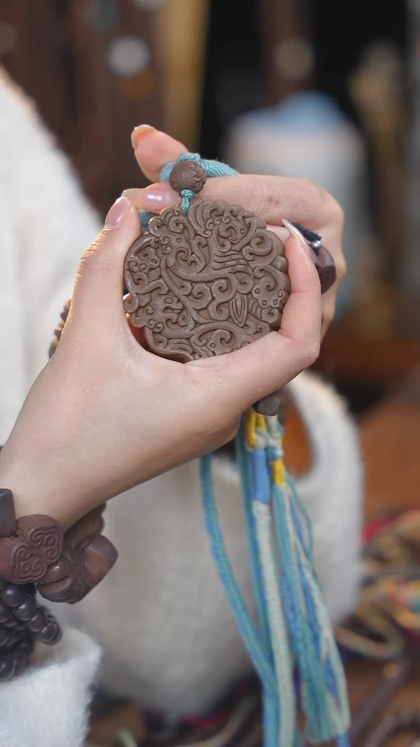 泥塑生命之光大凤牌福利脖挂款式