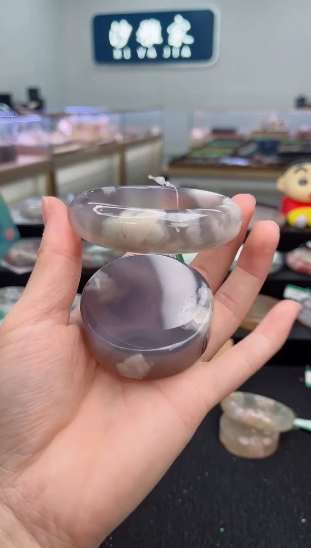 石英质玉手镯未镶嵌59圈口（赠品镯心）3910050