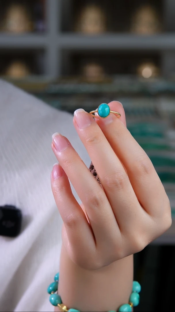 18K金镶嵌绿松石戒指1