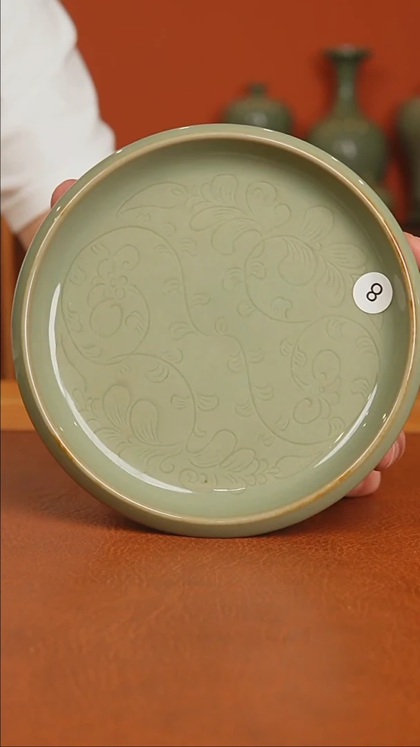 越窑秘色瓷缠枝纹仿古壶承二级品