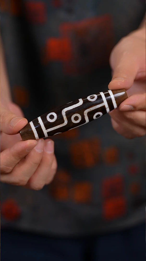 玛瑙/玉髓（覆膜）颈饰未镶嵌养*@@天珠摆件