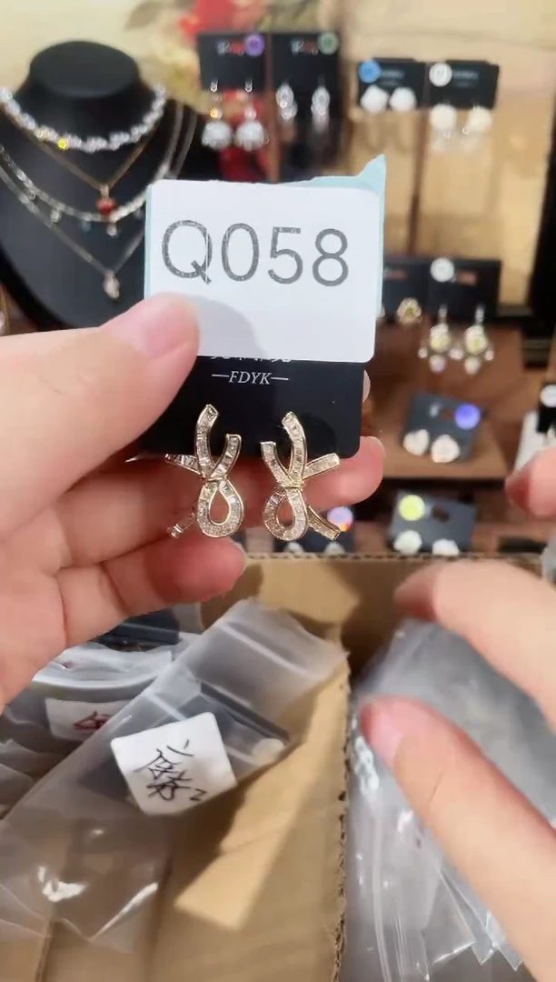 铜合金合成立方氧化锆925银Q058
