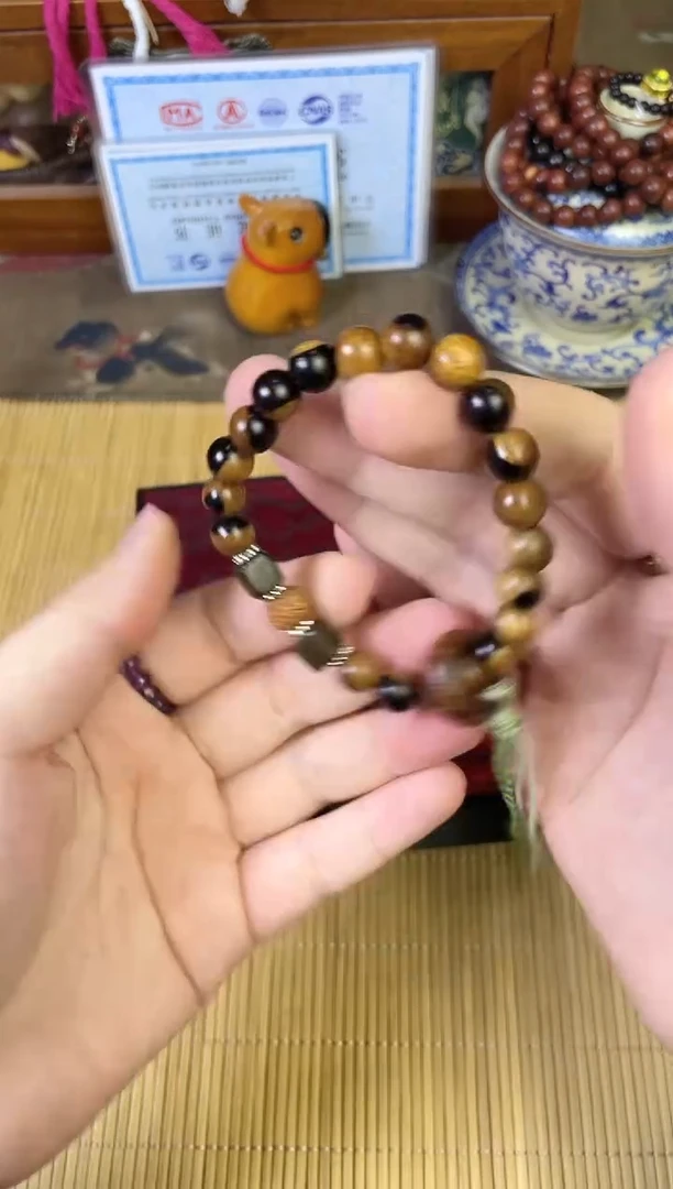 非洲檀香手串/手链菩提木质玉石手串/多发性其一/不带盒子