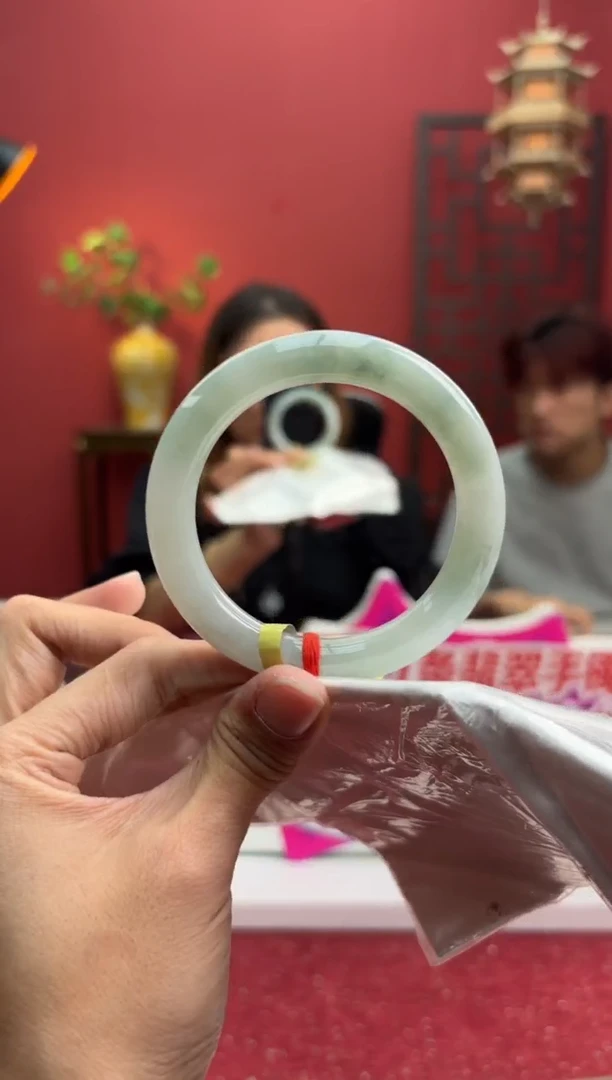 未镶嵌手镯（圆镯）翡翠翡翠手镯11