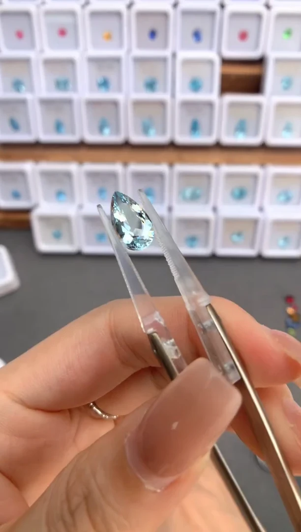 未镶嵌裸石定制海蓝宝石2.52ct