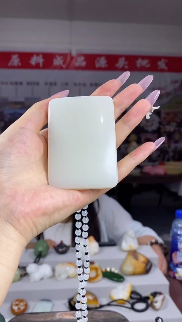 天然玉石未镶嵌颈饰
