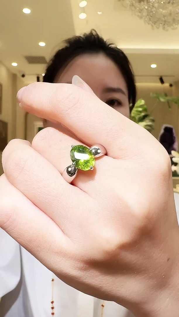 银S925镶嵌戒指橄榄石007戒指
