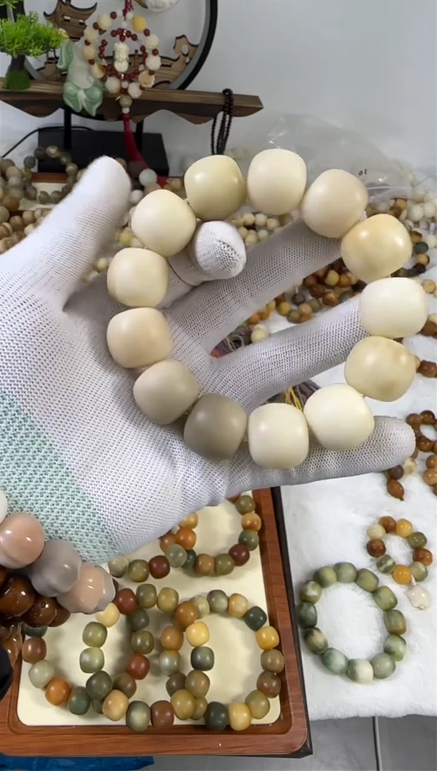 【闪购商品】白玉菩提手串21*手工干磨浅色桶珠大卡