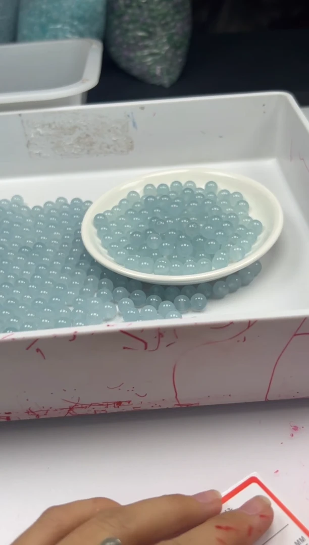 玛瑙/玉髓颈饰未镶嵌w791冰川蓝玛瑙8mm*40颗