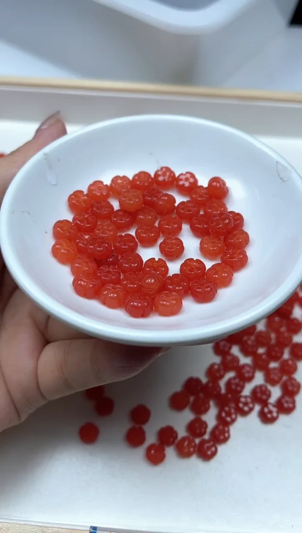 南红玛瑙散珠未镶嵌C955 柿子南红 小花 10个7.8元