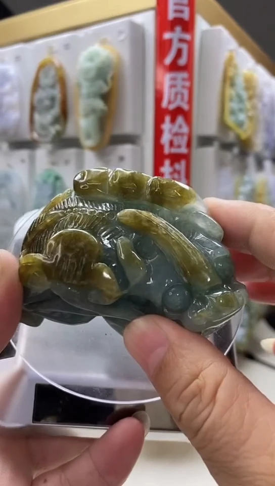 翡翠未镶嵌颈饰翡翠A货2025/5/11