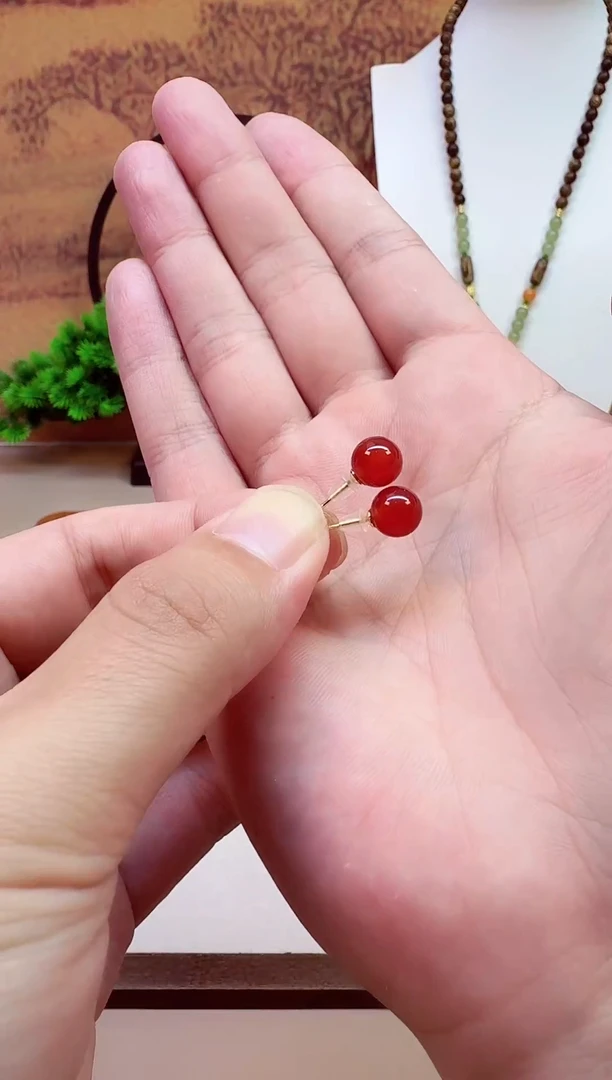 南红玛瑙14K金镶嵌耳饰EEE