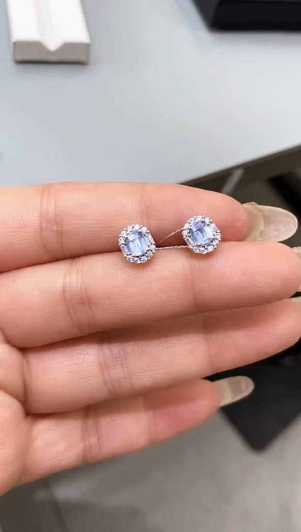 蓝宝石耳饰银S925镶嵌 天然蓝宝石耳钉