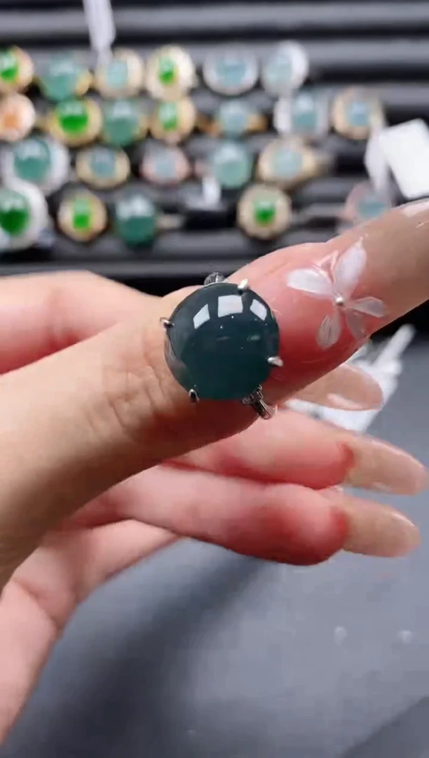 【闪购商品】翡翠戒指银S925镶嵌51511