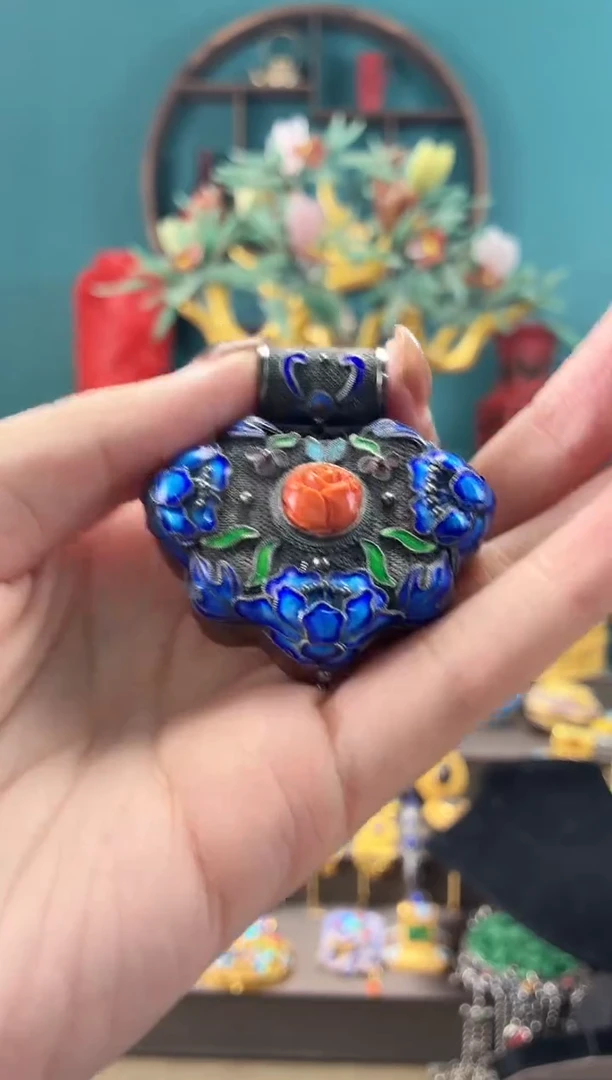 非遗手工花丝镶嵌吊坠香囊